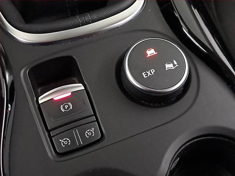 Renault Kadjar (2018) 1.2 TCe, Serv.kniha, Navi - fotka 16 z 19