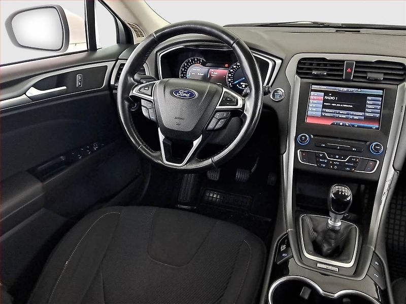 Ford Mondeo (2015) 2.0 TDCI, Navi, Tempomat - fotka 7 z 18