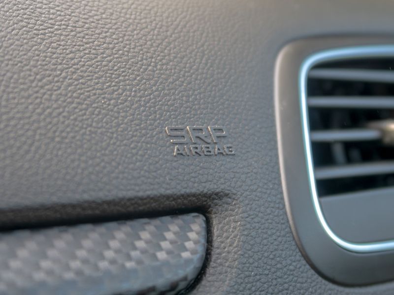Renault Mégane (2020) 1.4i 75KW - zelená VALENCIA - fotka 33 z 45
