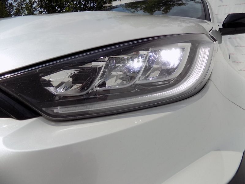 Toyota GR Yaris (2020) 1.6i/16V/FOUR/AWD/LED/ČR/ - fotka 30 z 32