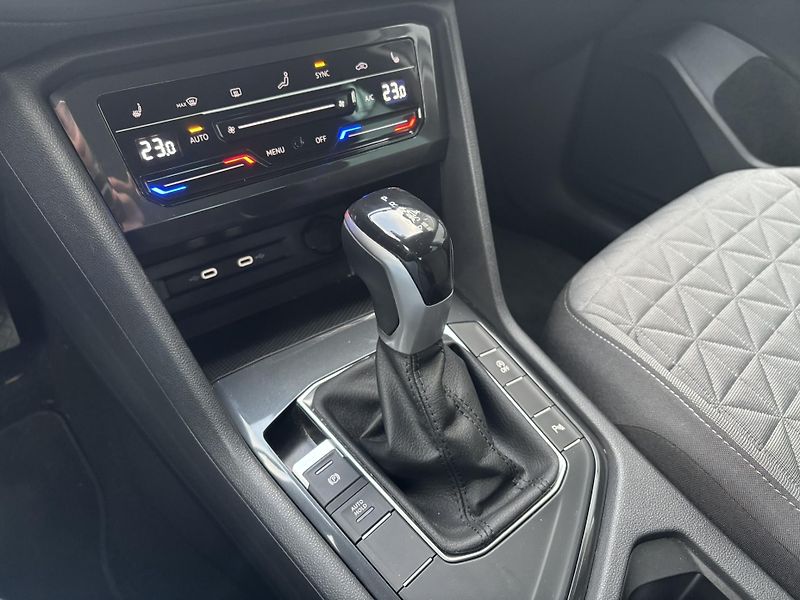 Volkswagen Tiguan (2023) Life 2.0 TDI (110 kW) AUT - fotka 15 z 20