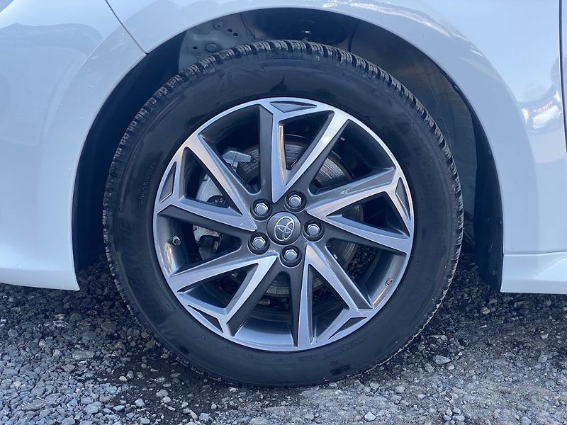 Toyota Yaris 1.5HSD, ČR-1m, Style Tech - fotka 9 z 30