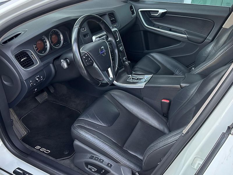 Volvo S60 Sedan - fotka 6 z 28