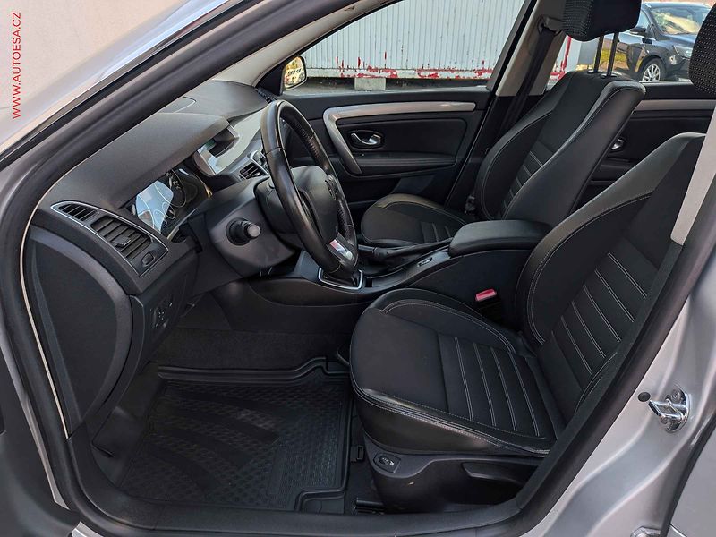 Renault Laguna (2012) 1.5dCi, 2.maj,ČR, AC, TZ - fotka 9 z 16