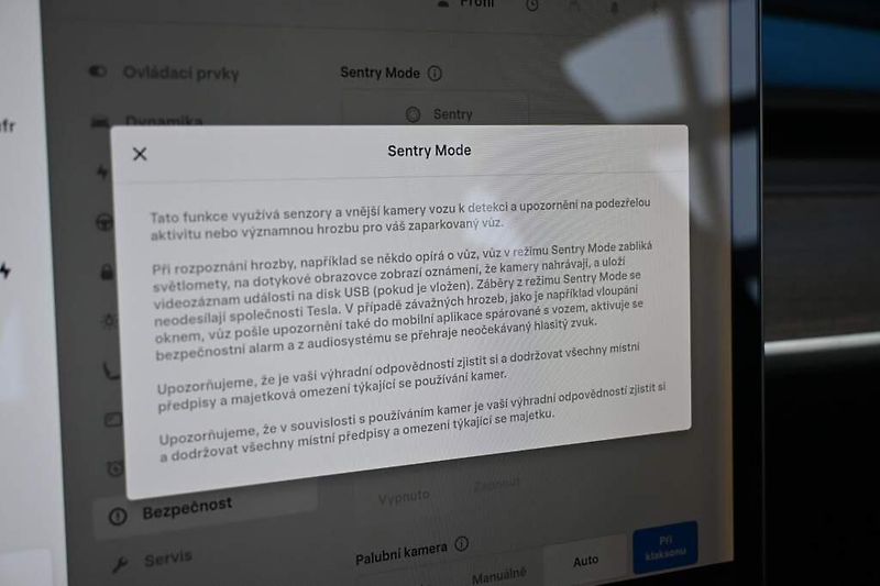 Tesla Model 3 (2019) AWD DUALMOTOR 350 KW LED Kamer - fotka 21 z 36