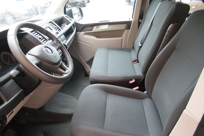 Volkswagen Transporter T6 2.0 TDI KLIMA 9 MÍST - fotka 14 z 31