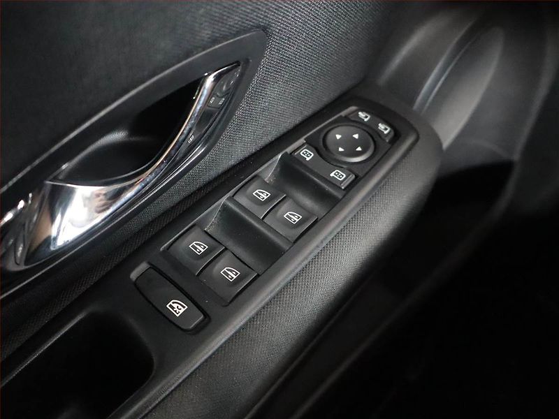 Renault Mégane (2015) Limited 1.5 dCi, Tempomat - fotka 16 z 21