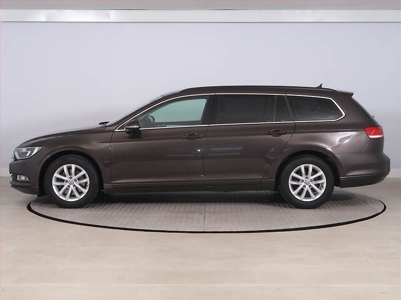 Volkswagen Passat (2016) Comfortline 1.6 TDI, Navi - fotka 3 z 19