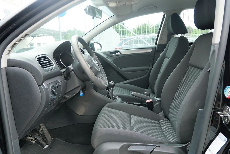 Volkswagen Golf - fotka 5 z 6
