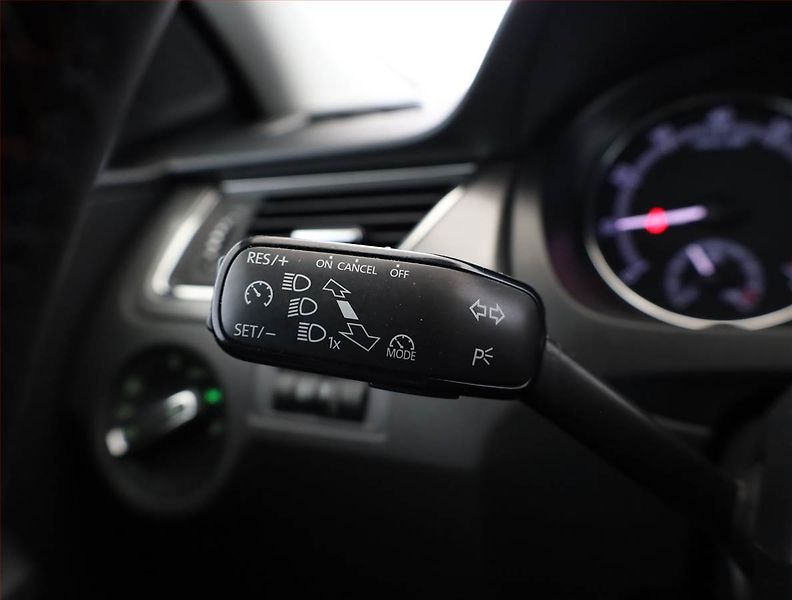 Škoda Rapid (2020) 1.0 TSI, ČR,1.maj, Serv.kniha - fotka 17 z 19