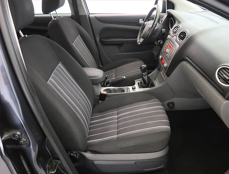 Ford Focus (2009) 1.6 16V, Serv.kniha, po STK - fotka 9 z 14
