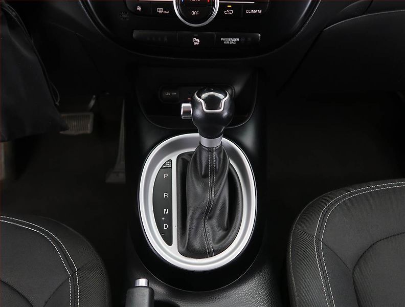 Kia Soul (2017) 1.6 GDI, Automat, Serv.kniha - fotka 13 z 22