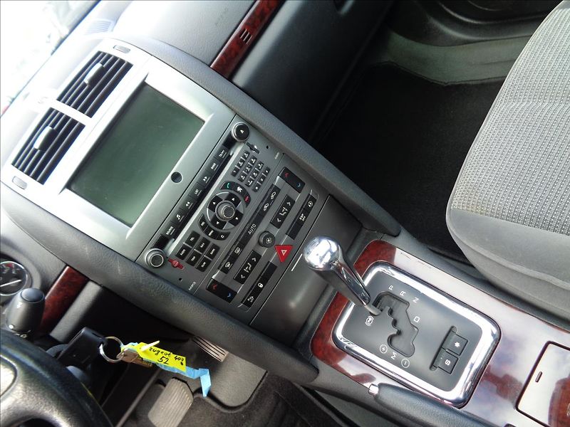 Peugeot 407 2,0 - fotka 15 z 17