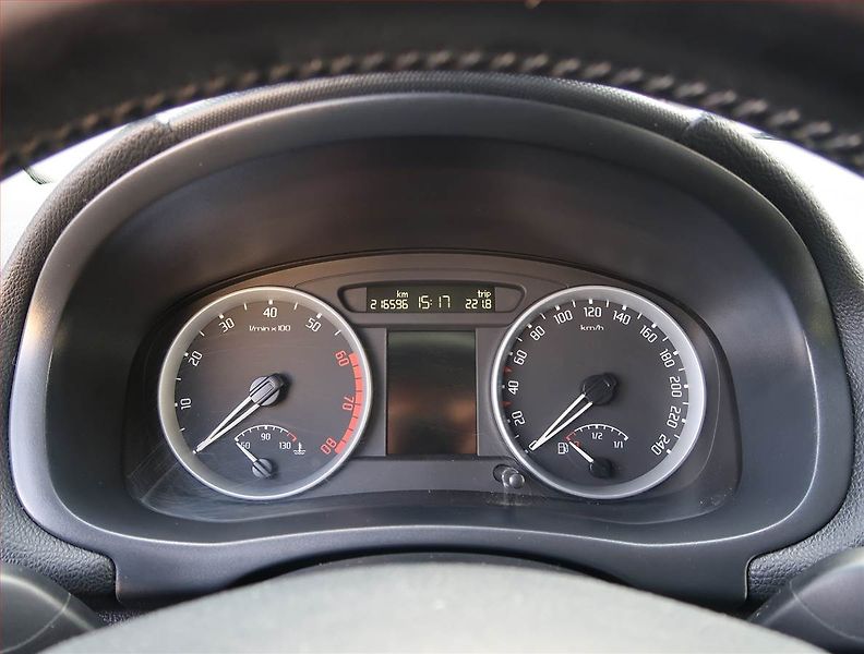 Škoda Fabia (2008) 1.2 12V, za skvělou cenu - fotka 11 z 17