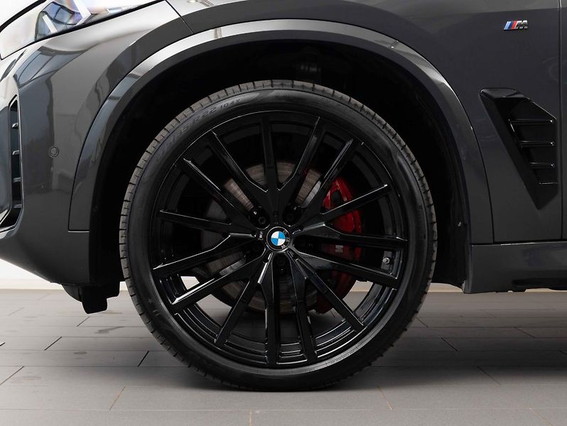 BMW X5 xDrive40d - fotka 6 z 24