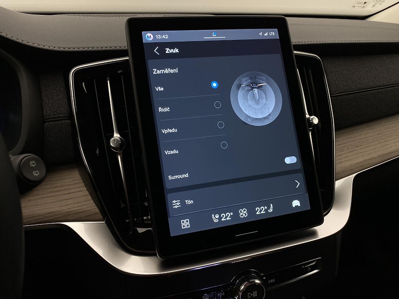 Volvo XC90 (2026) T8 AWD RECHARGE BRIGHT PLUS 7m - fotka 63 z 72