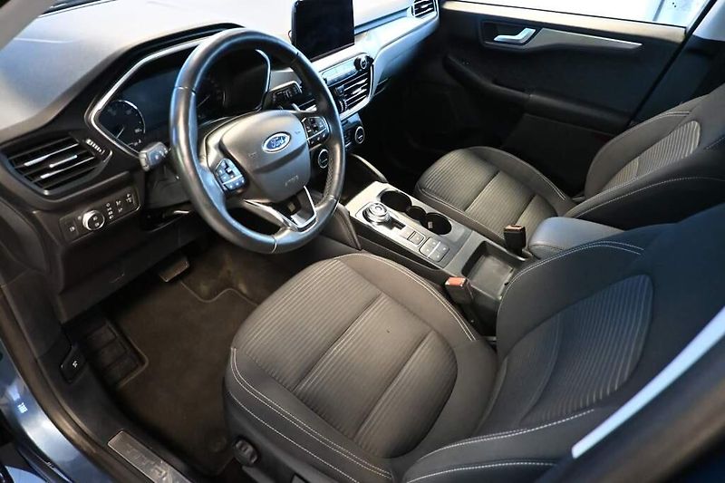 Ford Kuga (2021) 2.5 ACC TITANIUM Tažné Kamera - fotka 11 z 33