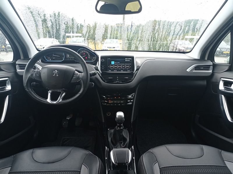 Peugeot 2008 1.5 75kW/Navi/1Maj/TOP - fotka 22 z 40