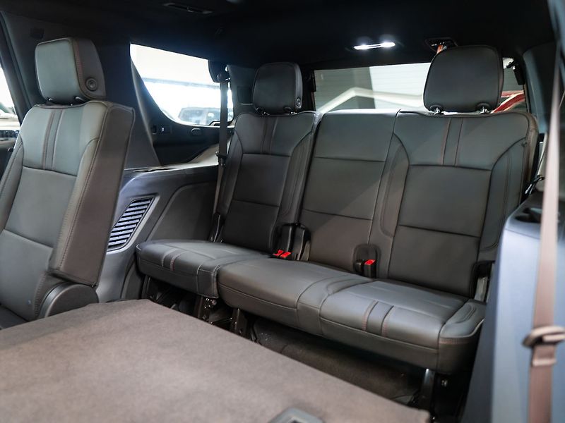 Chevrolet Tahoe (2026) 6.2 V8 4WD RST, 8 míst - fotka 33 z 39