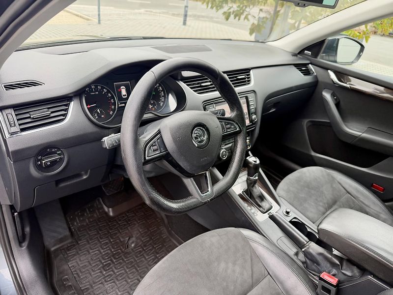 Škoda Octavia (2014) 2.0 TDI 110kW DSG ELEGANCE!!! - fotka 10 z 27