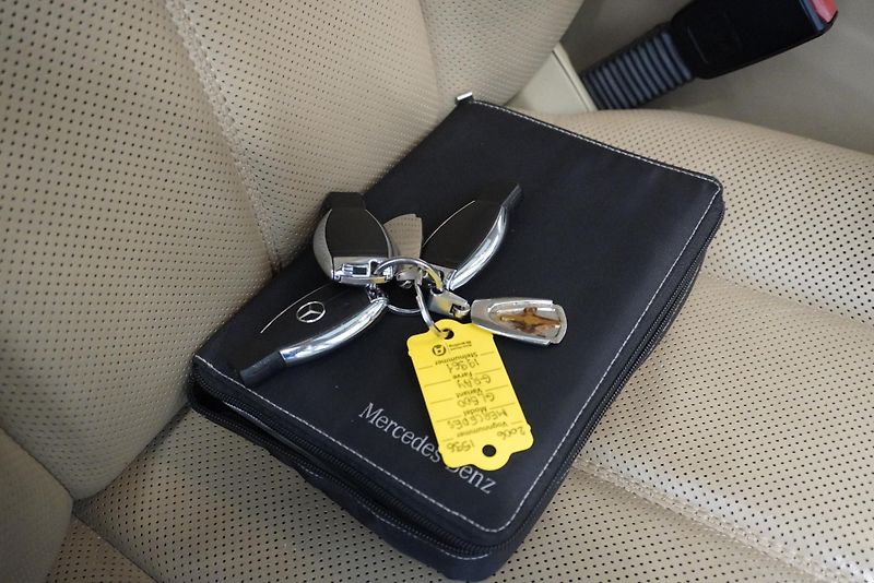 Mercedes-Benz GL (2006) 5,5I V8 4MATIC AUTOMAT 7 MÍST - fotka 32 z 36