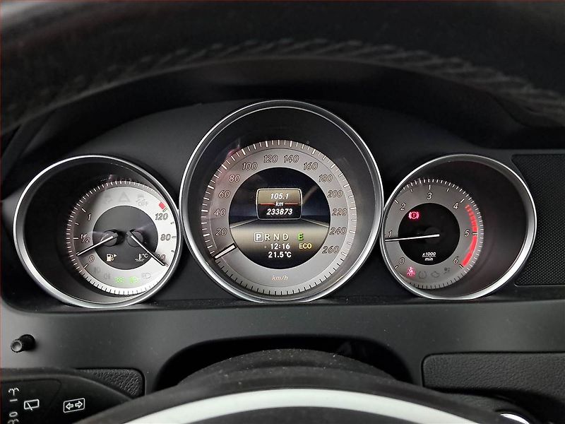 Mercedes-Benz Třídy C (2013) C 250 CDI 4MATIC, 4X4 - fotka 11 z 23