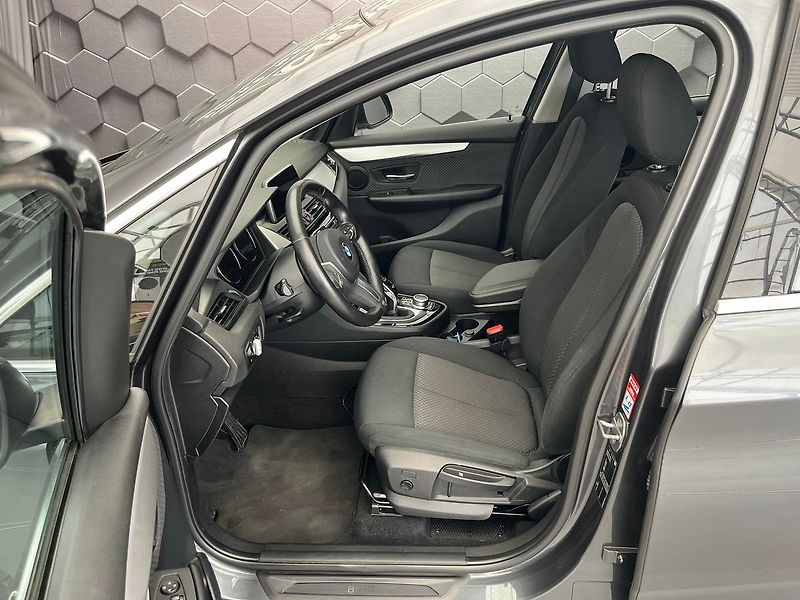 BMW Řada 2 218d GT Advantage 110KW - fotka 16 z 80