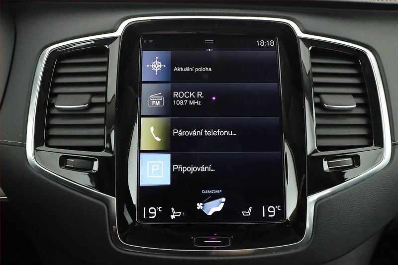 Volvo XC90 (2017) D5 AWD - fotka 9 z 21