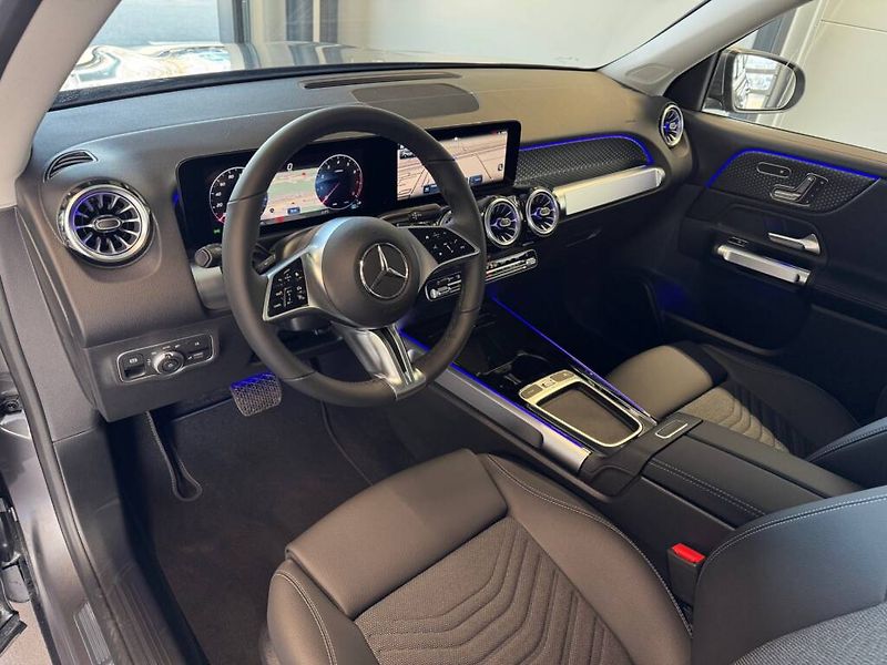 Mercedes-Benz GLB (2026) 200 - fotka 2 z 6