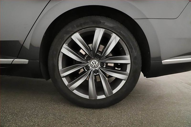 Volkswagen Arteon (2019) Elegance 2.0 TSI - fotka 12 z 21