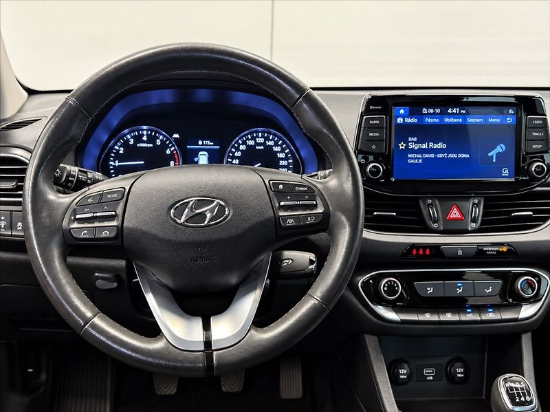 Hyundai i30 1,0 88 KW COMFORT - fotka 10 z 16