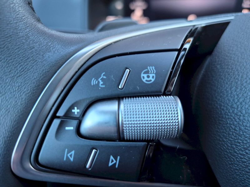 Škoda Karoq (2024) Top Selection 1.5 TSI 110 kW 7 - fotka 23 z 34