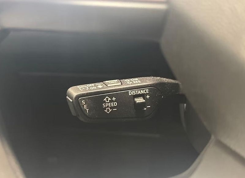 Audi A6 e-tron 360k vzd. odpružení Taž - fotka 18 z 27