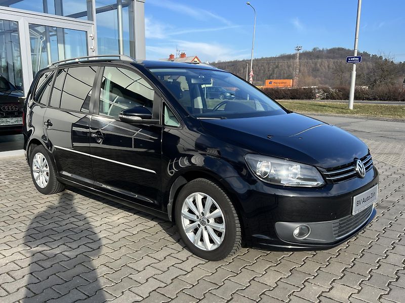 Volkswagen Touran (2013) 2.0 TDI Highline - fotka 7 z 33