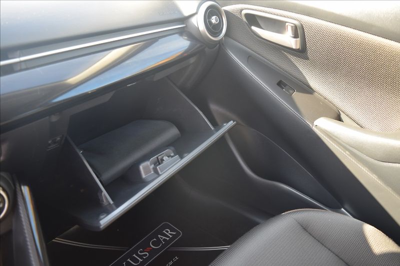 Mazda 2 1,5 i 66KW NÍZKÉ KM NOVÁ STK - fotka 47 z 49