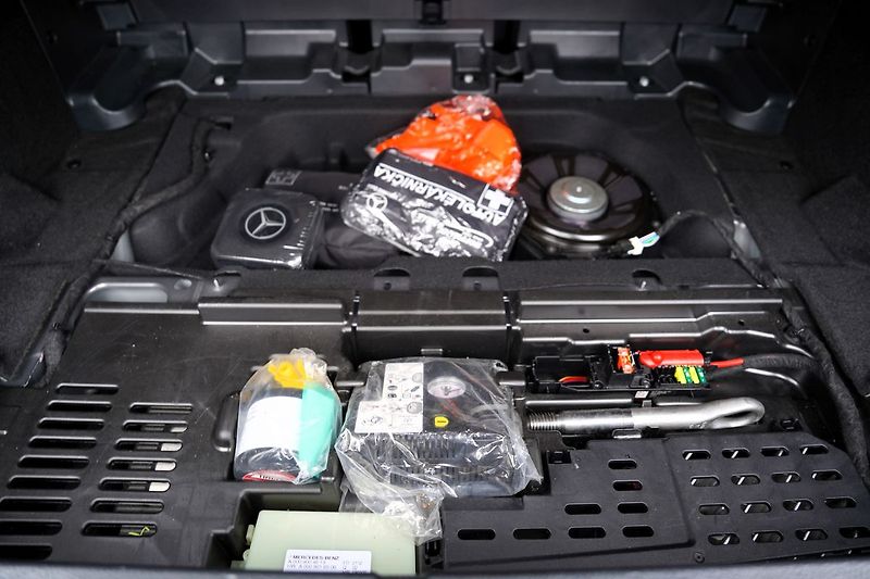 Mercedes-Benz GLB 200d 4Matic/AMG/AT/150 PS/Led - fotka 13 z 50