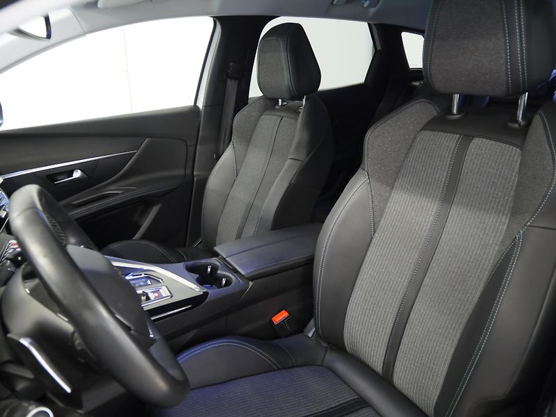 Peugeot 3008 - fotka 13 z 32