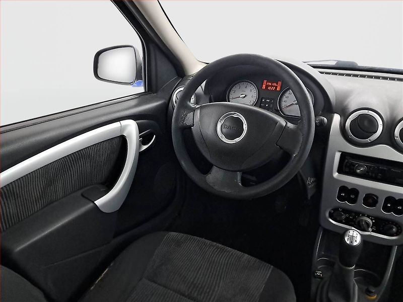 Dacia Logan (2010) 1.6 16V, LPG, po STK, Tažné - fotka 7 z 13