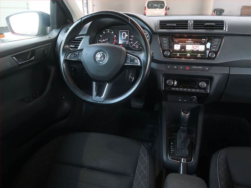 Škoda Fabia (2016) 1.2 TSI, Automat, Tempomat - fotka 7 z 17