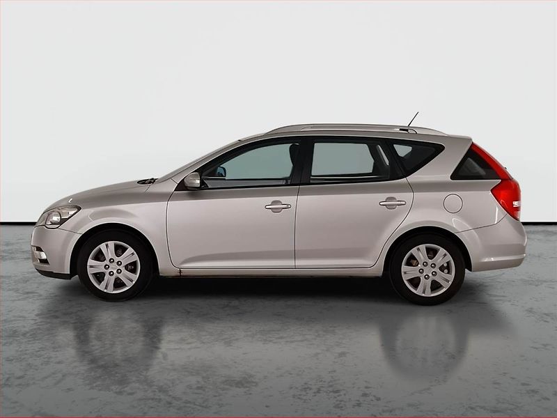 Kia Ceed (2010) 1.6 CVVT, Serv.kniha, po STK - fotka 3 z 16