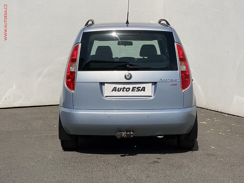Škoda Roomster (2010) 1.6 16V, ČR, Comfort, TZ - fotka 5 z 17