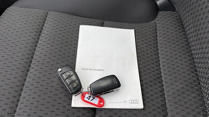 Audi A3 (2011) 1.4TFSi 92kW REZERVOVANO - fotka 24 z 25