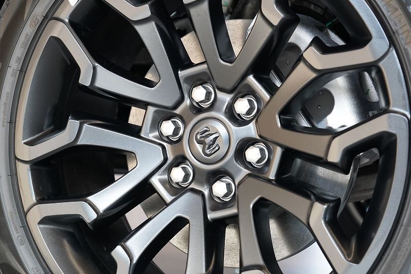 Dodge RAM (2026) 1500 Limited  V8 2026 - fotka 14 z 50