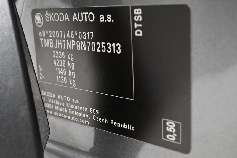 Škoda Superb 2,0 TDI 110 kW DSG Style Záruk - fotka 12 z 30