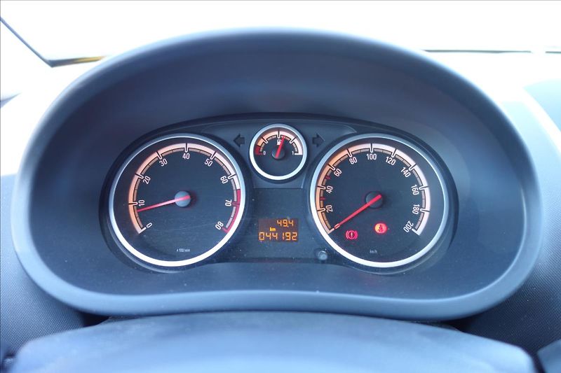 Opel Corsa 1,2 i, ČR, SERV.KN., 44TIS.KM. - fotka 25 z 33