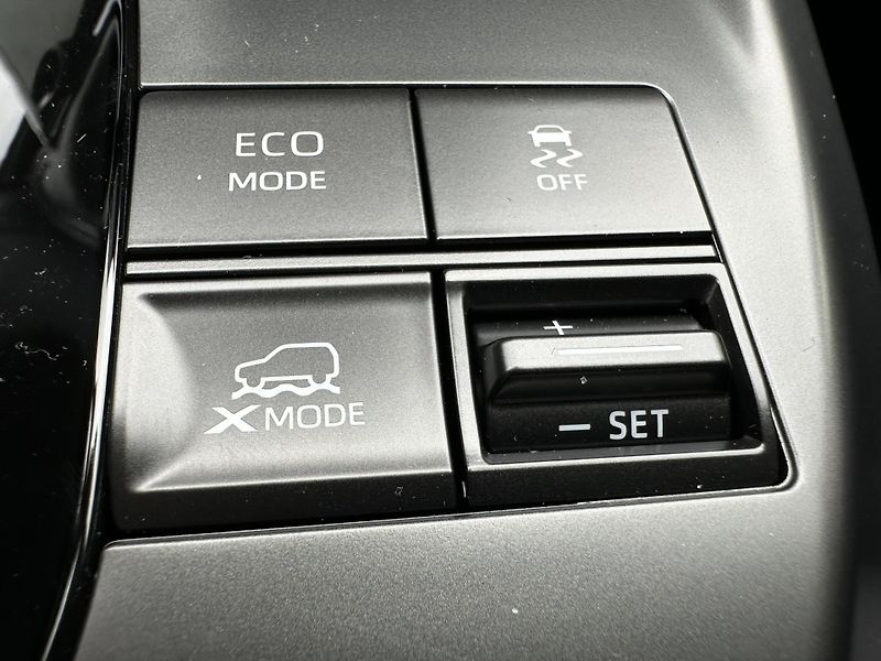 Toyota bZ4X (2026) Touring AWD - Executive 74kWh  - fotka 30 z 44