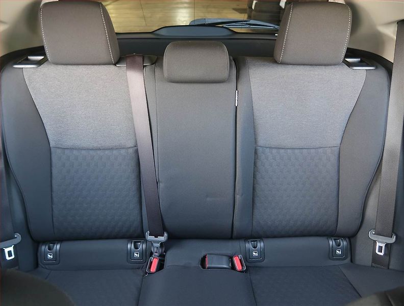 Toyota Yaris (2022) Comfort Style 1.5 VVT-i - fotka 10 z 17