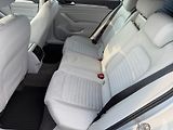 Volkswagen Passat Variant (2021) ELEGANCE 2.0TDI 110kW CZ DPH - náhled 8