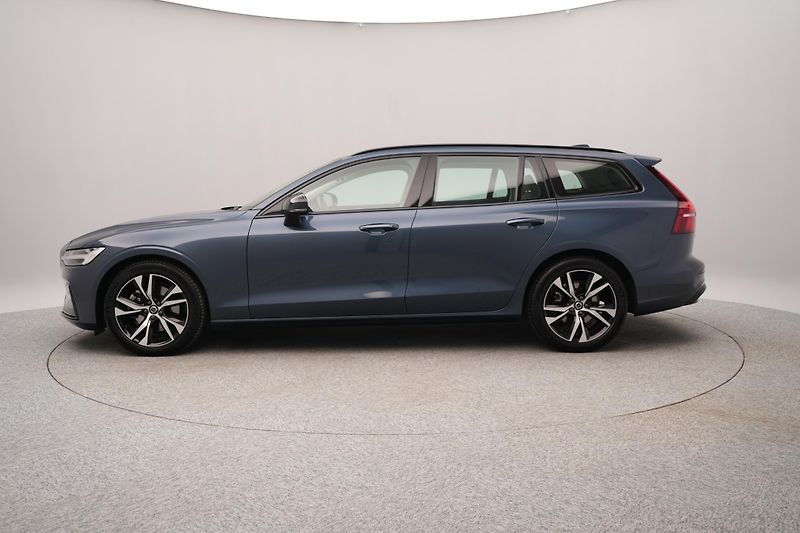 Volvo V60 B4 DARK PLUS CZ 1.maj - fotka 8 z 47