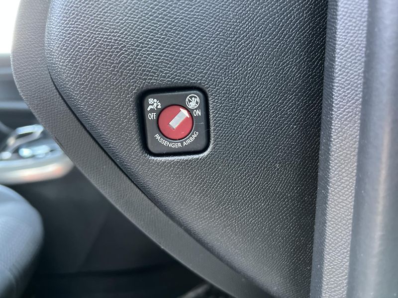 Peugeot 308 1.5HDi KLIMA KAMERA NAVI ALU - fotka 36 z 44